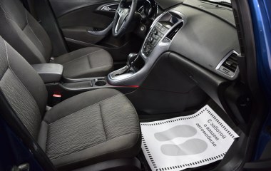 Opel Astra Cosmo 1.6 АКПП, 2013 превью 10
