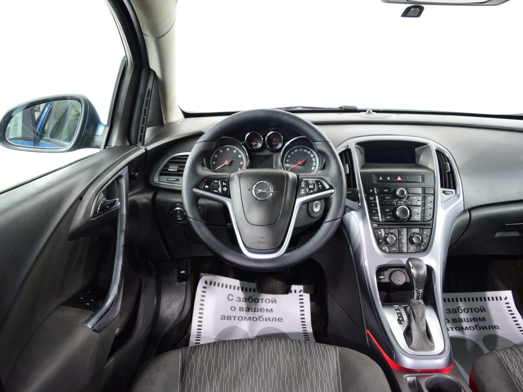 Opel Astra Cosmo 1.6 АКПП, 2013 фото 14