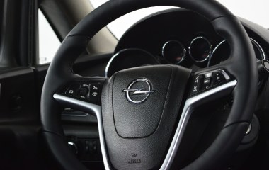 Opel Astra Cosmo 1.6 АКПП, 2013 превью 17