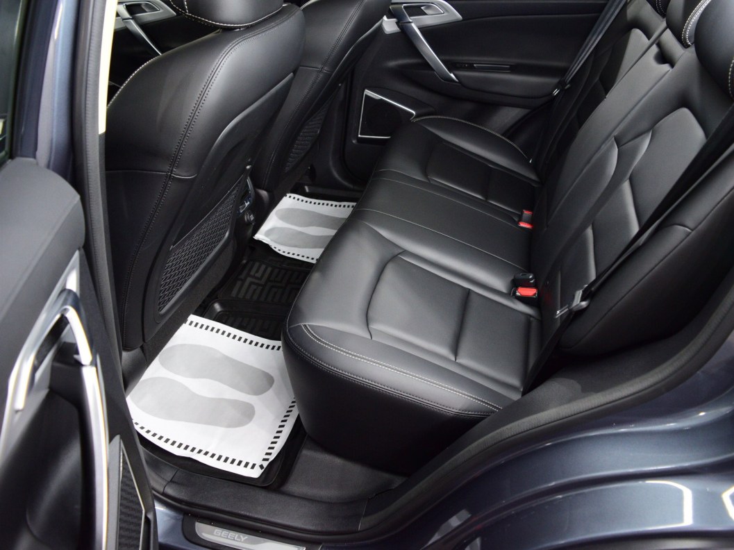 Geely Atlas Luxury 2.4 АКПП, 2018 фото 13