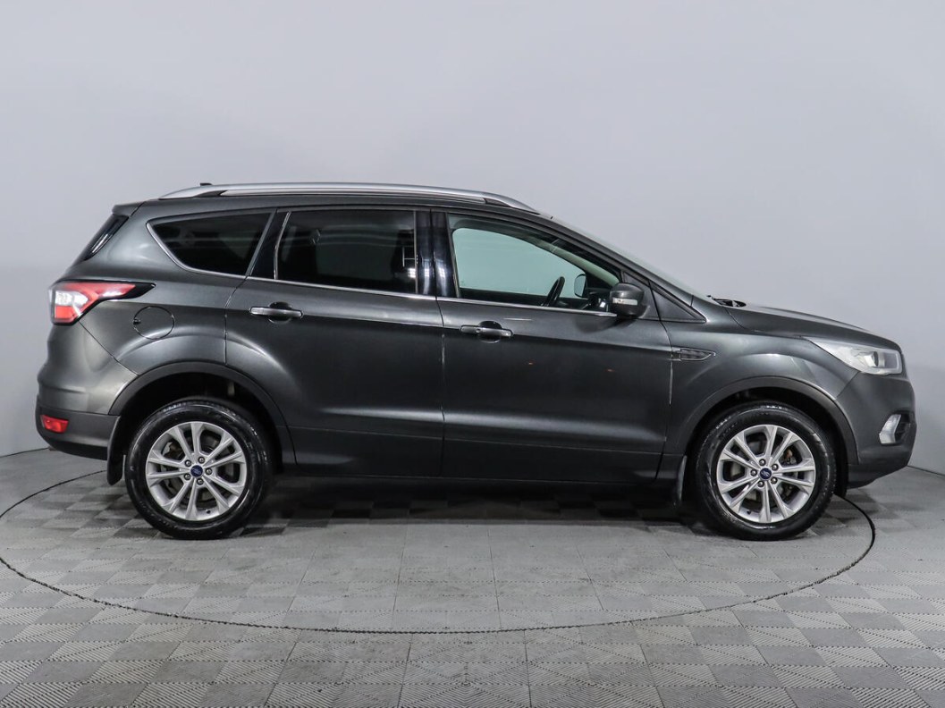 Ford Kuga Titanium 1.5 АКПП, 2019 фото 4