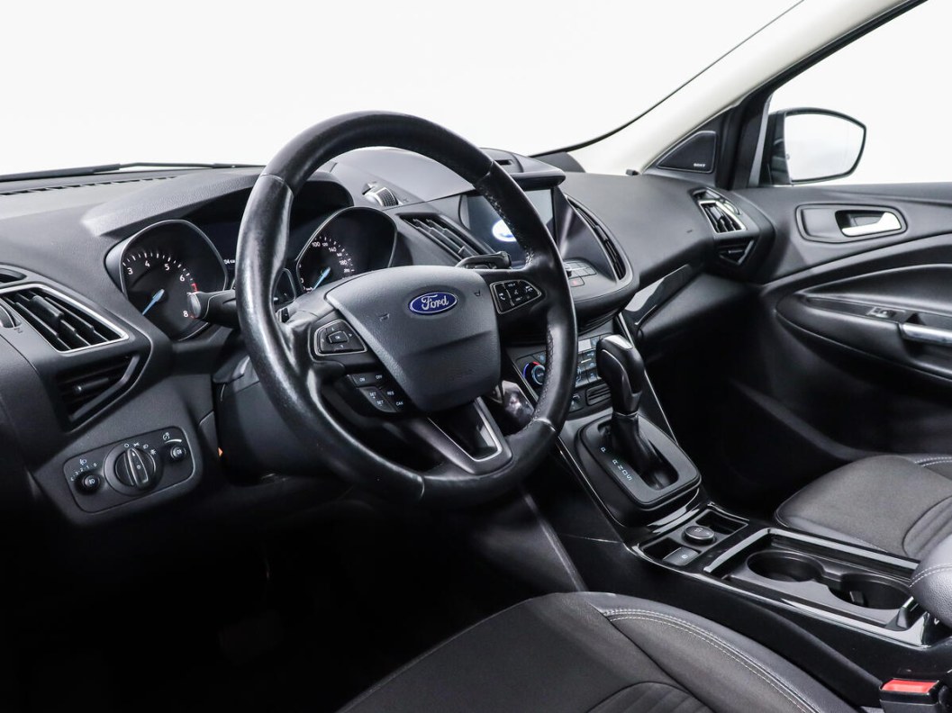 Ford Kuga Titanium 1.5 АКПП, 2019 фото 9