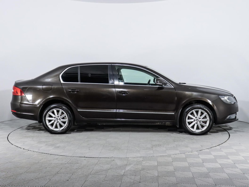 Skoda Superb Elegance 2.0 DSG, 2015 фото 4