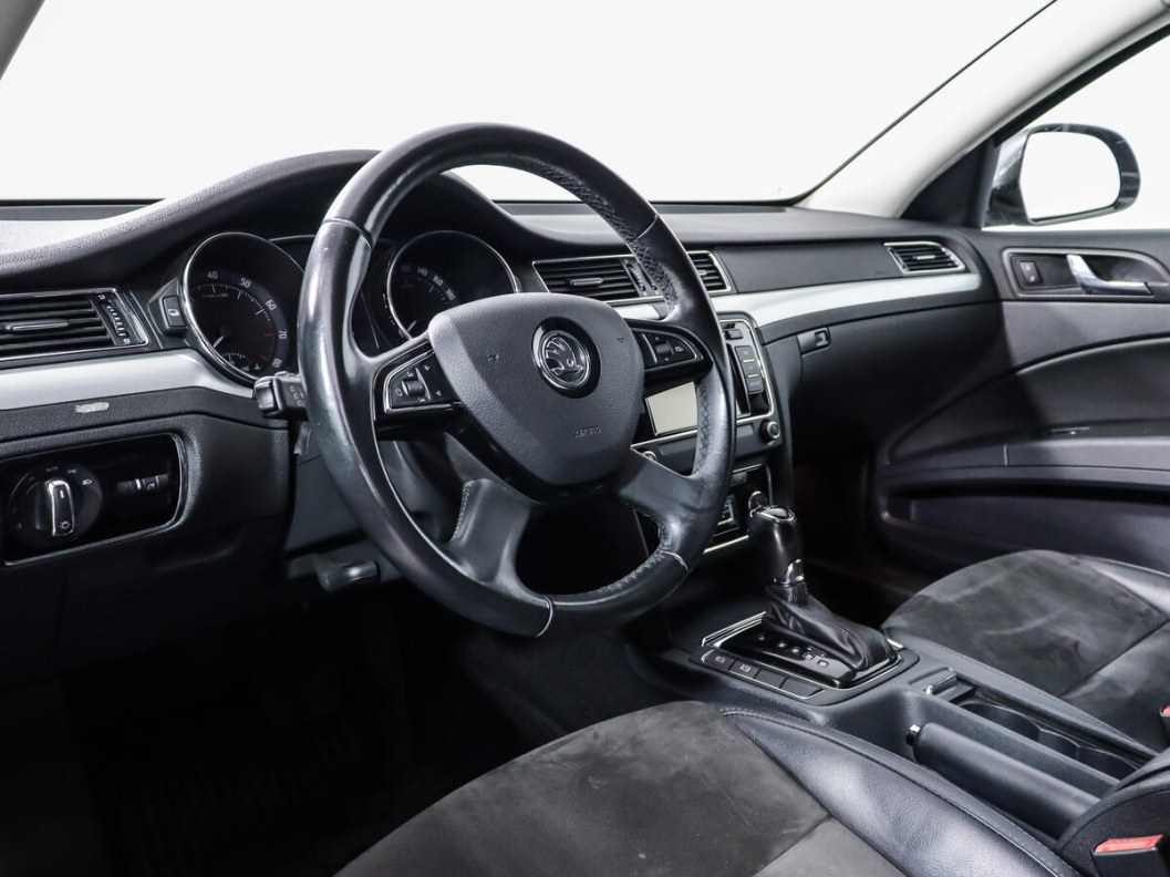 Skoda Superb Elegance 2.0 DSG, 2015 фото 9