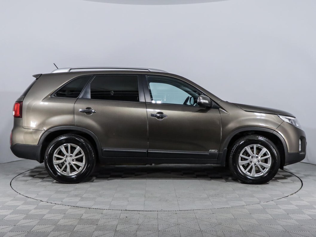 Kia Sorento Luxe 2.4 АКПП, 2015 фото 4