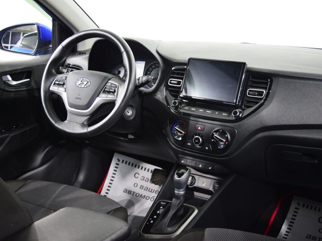 Hyundai Solaris 1.6 АКПП, 2020 фото 17