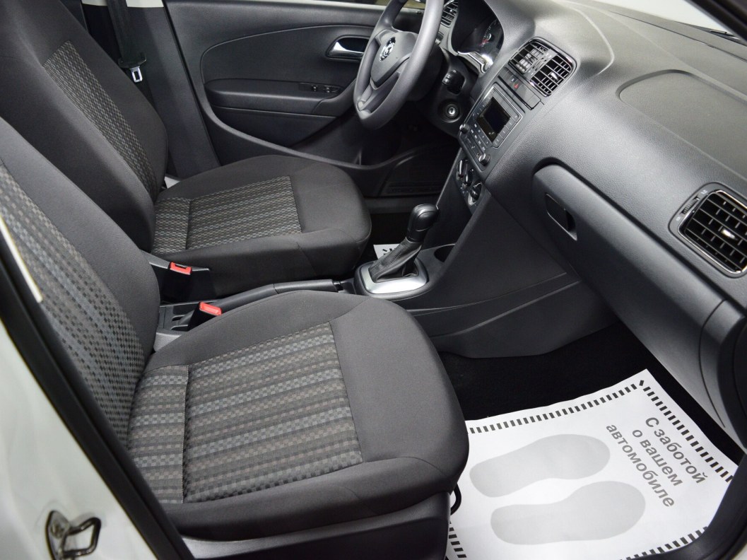 Volkswagen Polo Comfortline 1.6 АКПП, 2019 фото 11