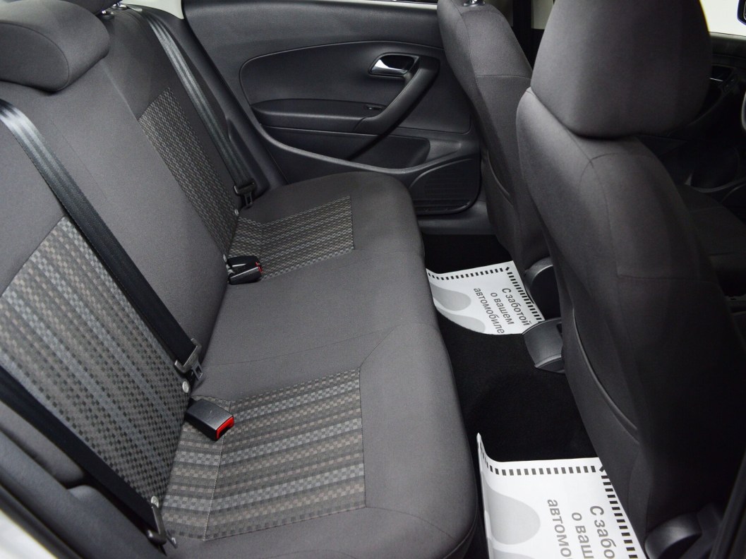 Volkswagen Polo Comfortline 1.6 АКПП, 2019 фото 12