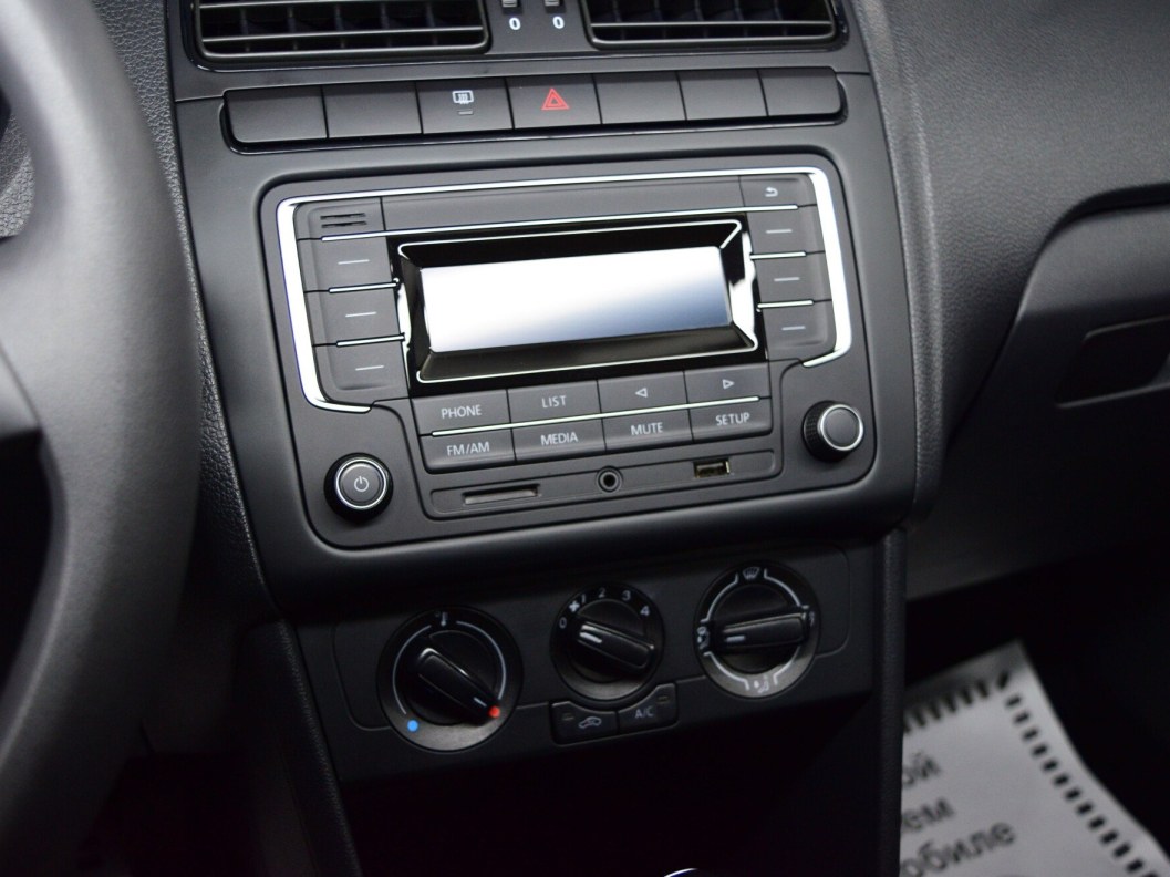 Volkswagen Polo Comfortline 1.6 АКПП, 2019 фото 16