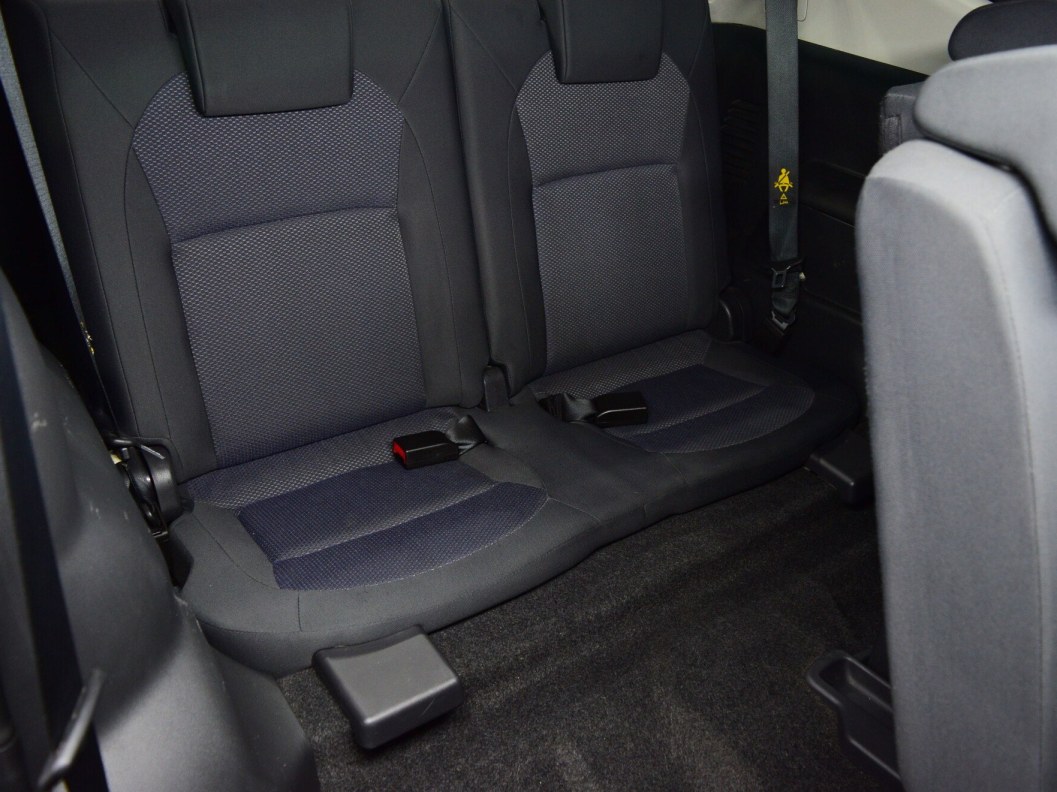 Nissan Qashqai+2 1.6 МКПП, 2011 фото 14