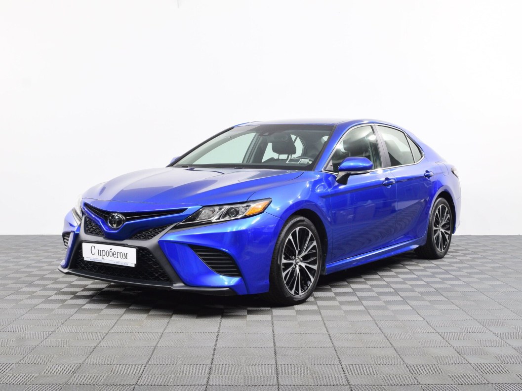 Toyota Camry 2.5 АКПП, 2018 фото 3