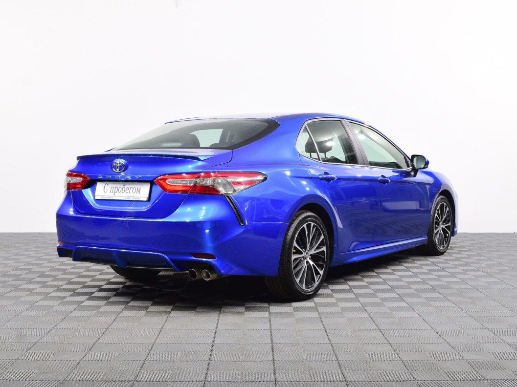 Toyota Camry 2.5 АКПП, 2018 фото 6