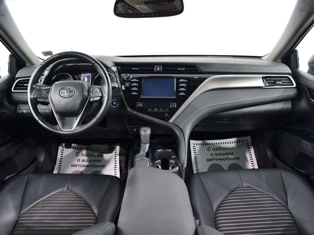 Toyota Camry 2.5 АКПП, 2018 фото 10