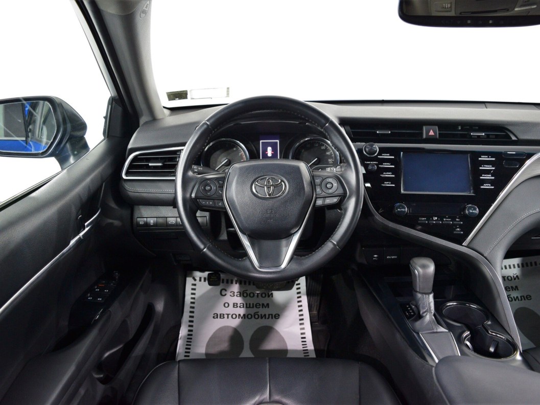 Toyota Camry 2.5 АКПП, 2018 фото 16