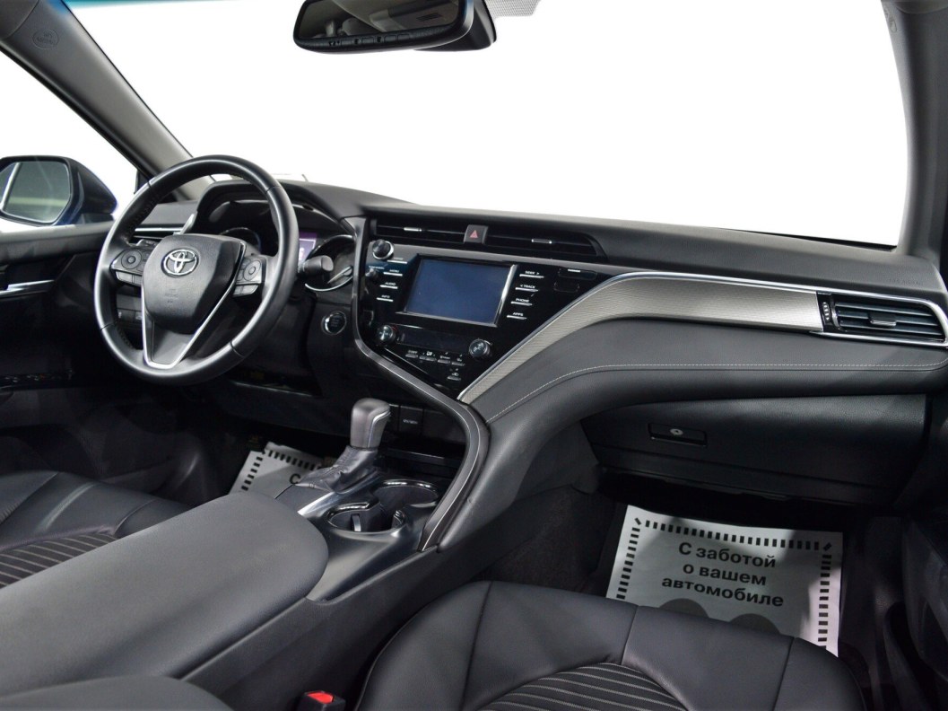 Toyota Camry 2.5 АКПП, 2018 фото 19