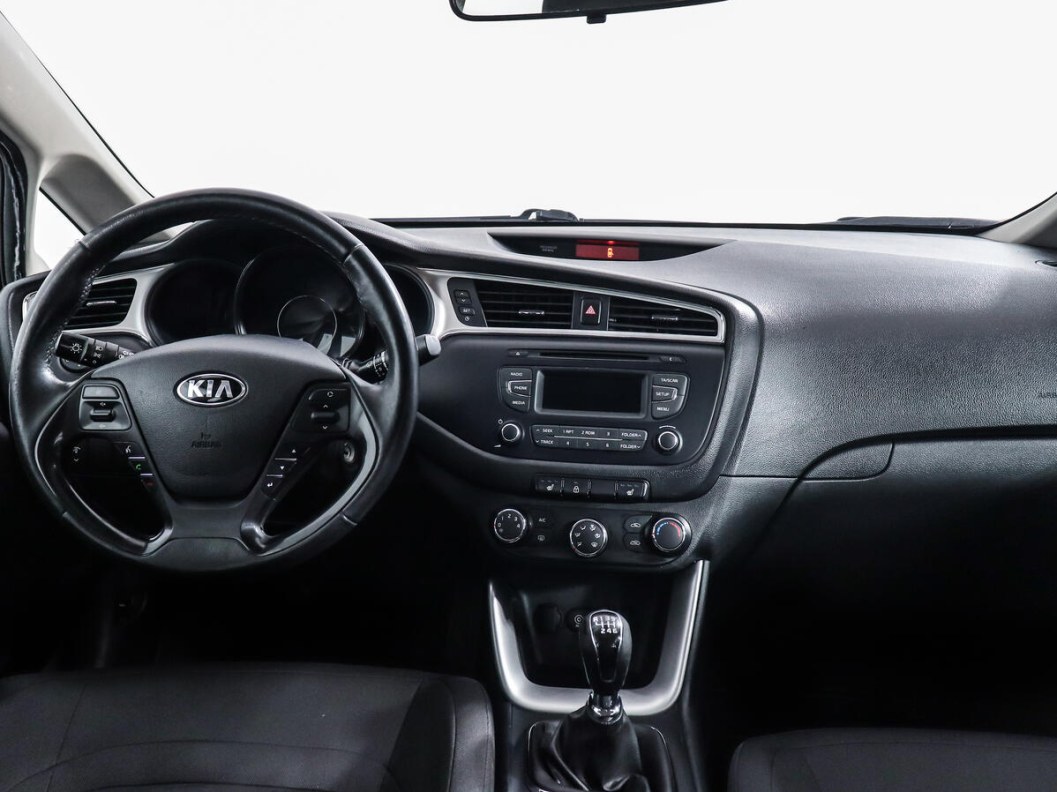 Kia Ceed Comfort 1.6 МКПП, 2017 фото 10