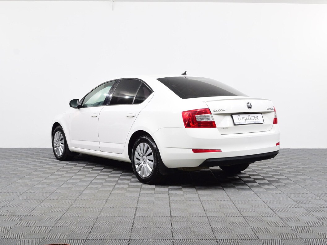 Skoda Octavia Ambition 1.8 DSG, 2015 фото 8