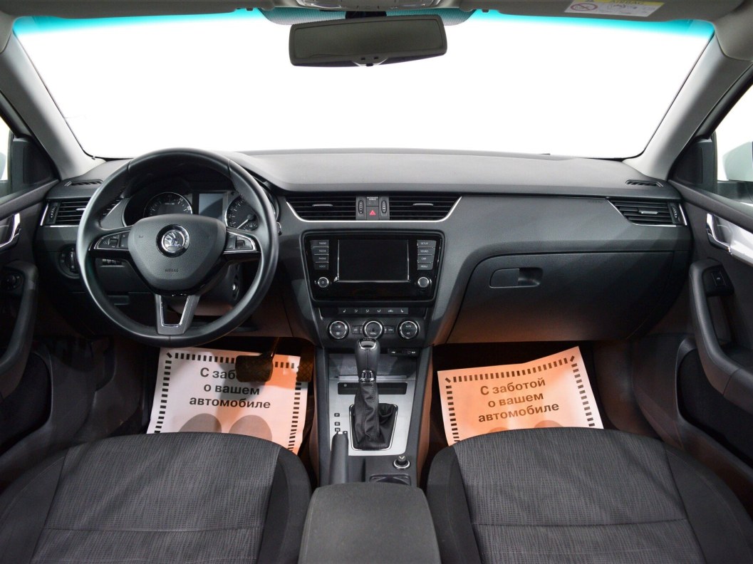 Skoda Octavia Ambition 1.8 DSG, 2015 фото 10