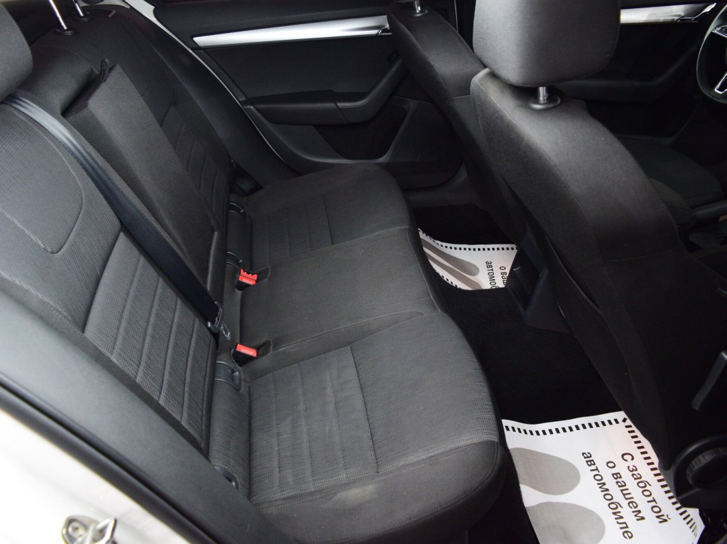 Skoda Octavia Ambition 1.8 DSG, 2015 фото 12
