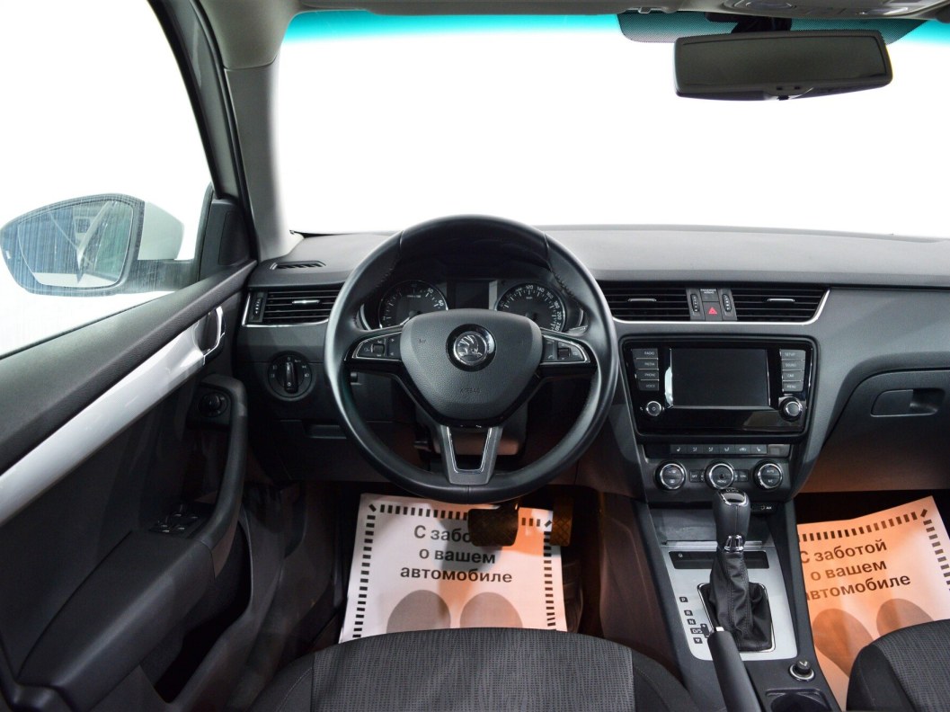 Skoda Octavia Ambition 1.8 DSG, 2015 фото 15