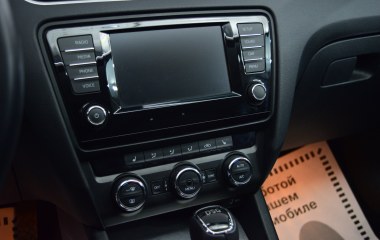 Skoda Octavia Ambition 1.8 DSG, 2015 превью 16