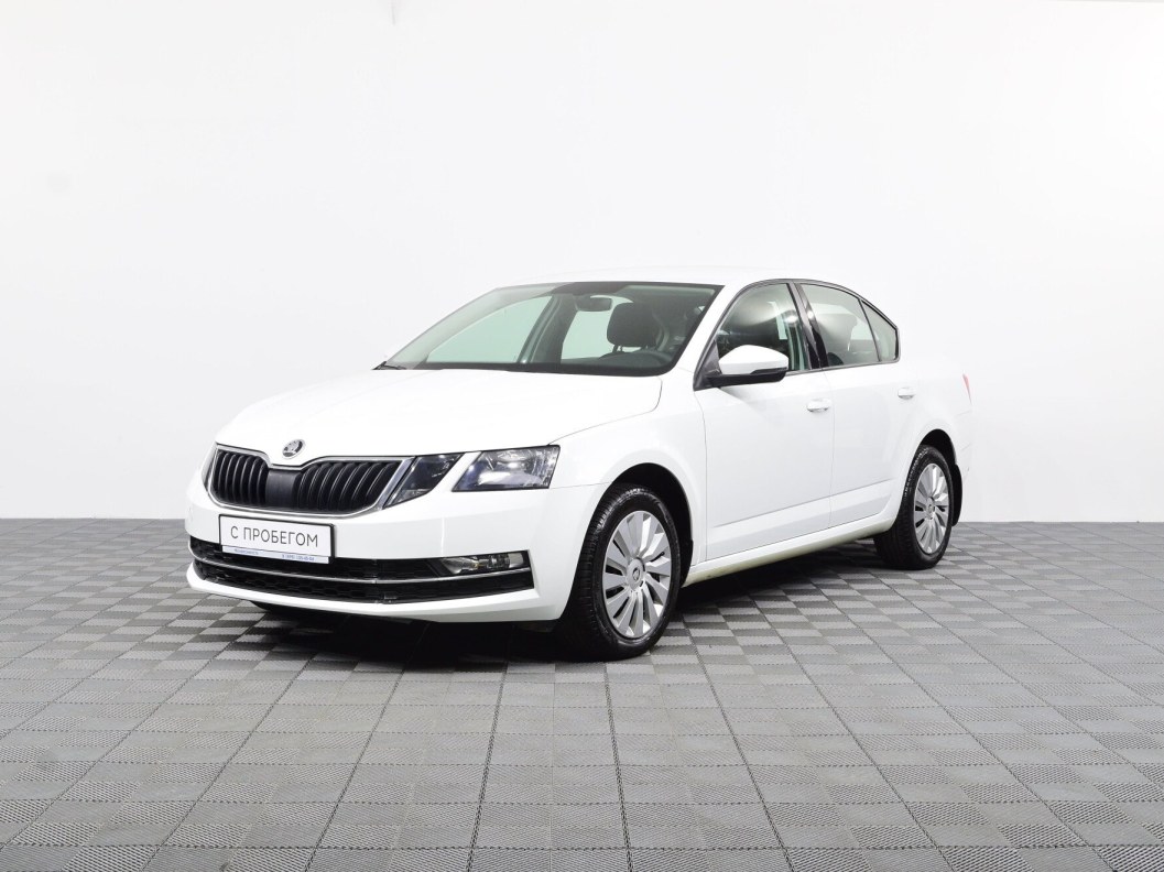 Skoda Octavia Ambition 1.6 АКПП, 2018 фото 3