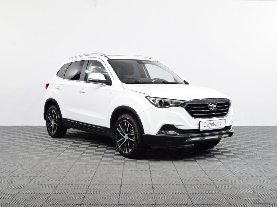 FAW Besturn X40 Luxury 1.6 АКПП, 2020 фото 1