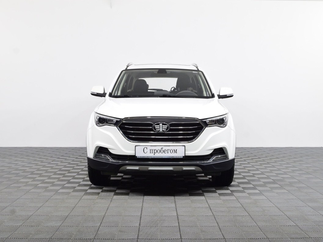 FAW Besturn X40 Luxury 1.6 АКПП, 2020 фото 2