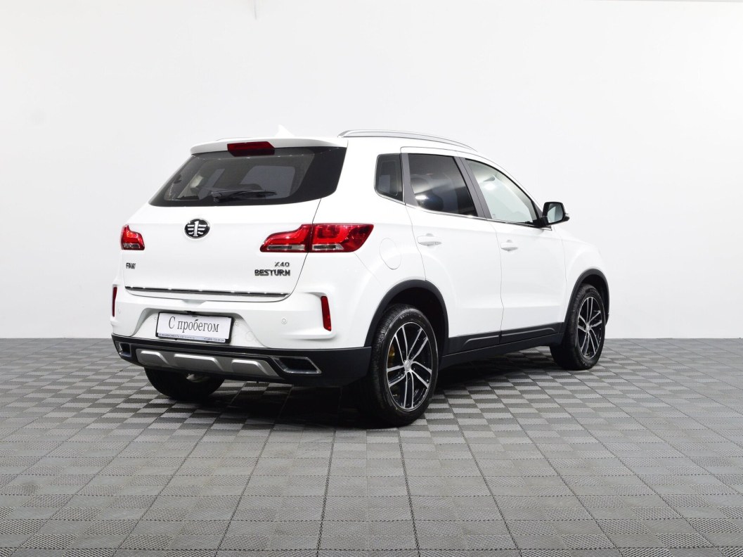 FAW Besturn X40 Luxury 1.6 АКПП, 2020 фото 6