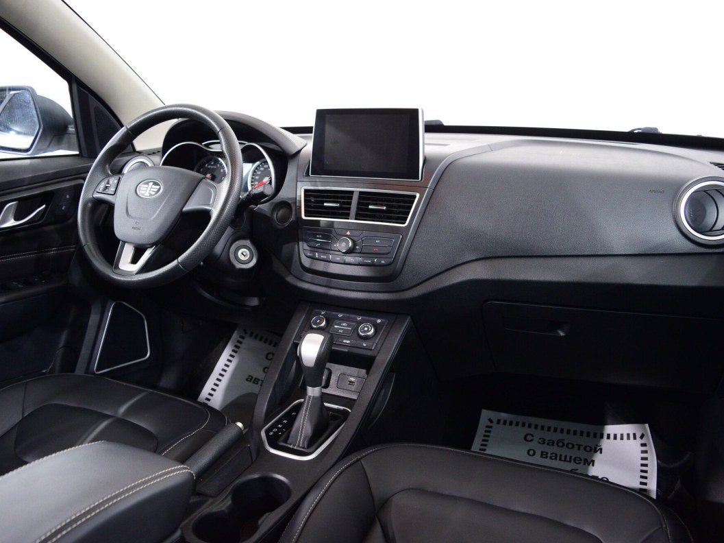 FAW Besturn X40 Luxury 1.6 АКПП, 2020 фото 19