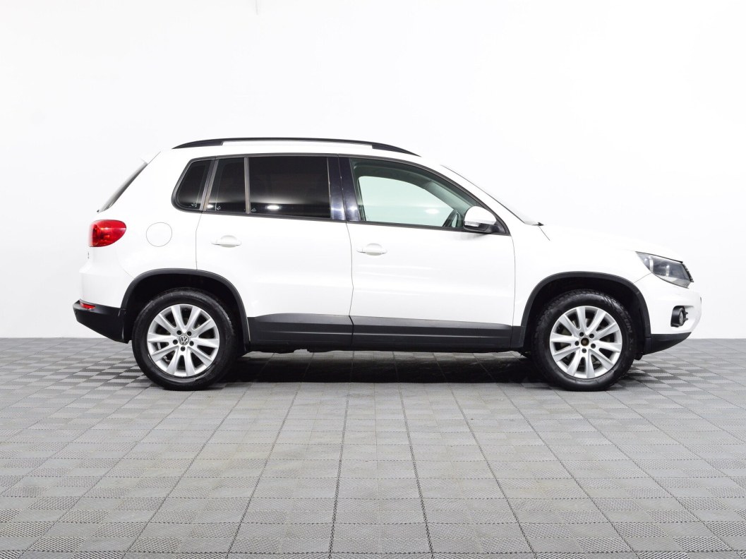 Volkswagen Tiguan CLUB 2.0 АКПП, 2012 фото 4