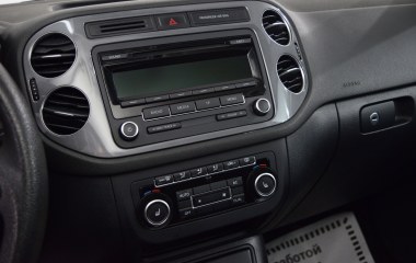 Volkswagen Tiguan CLUB 2.0 АКПП, 2012 превью 17