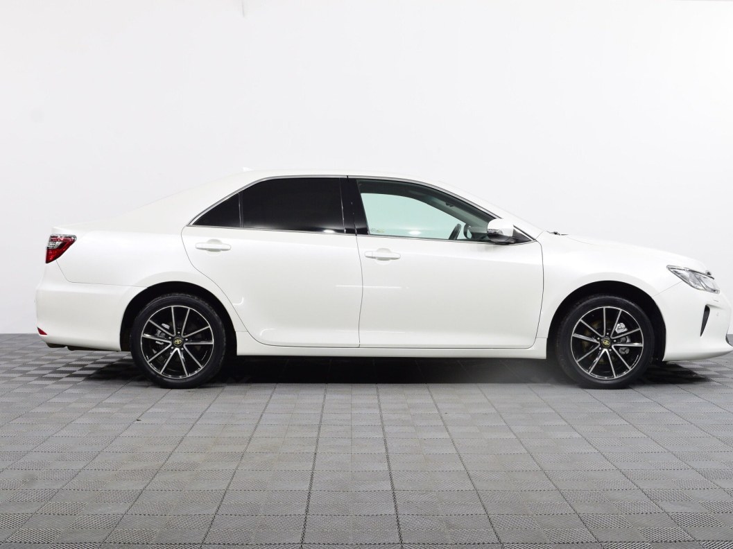 Toyota Camry Элеганс Плюс 2.5 АКПП, 2017 фото 4