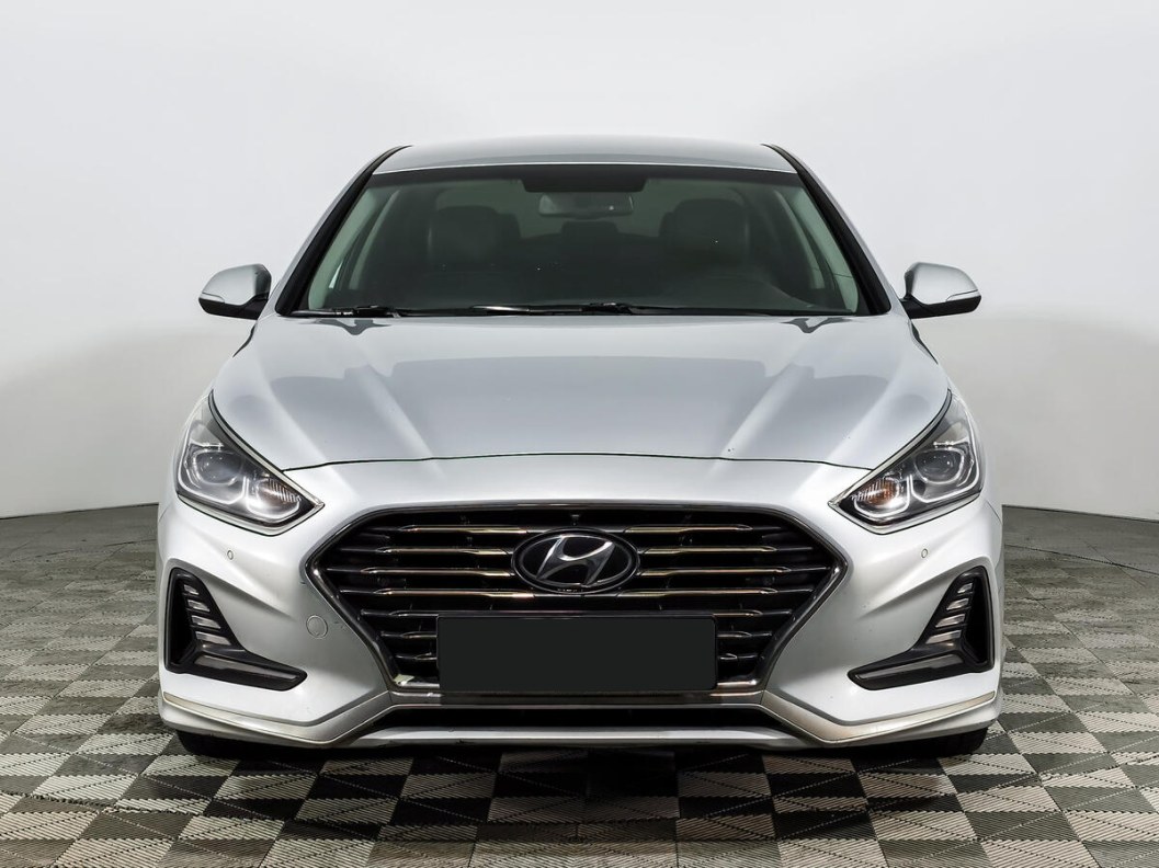 Hyundai Sonata Lifestyle 2.0 АКПП, 2019 фото 2