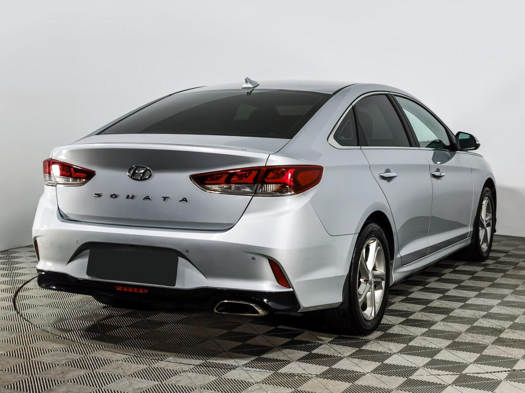 Hyundai Sonata Lifestyle 2.0 АКПП, 2019 фото 4