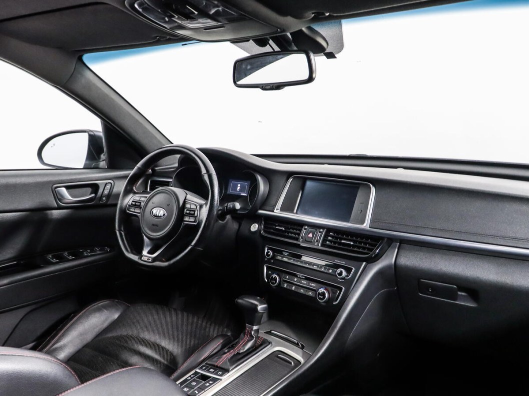 Kia Optima GT-line 2.4 АКПП, 2018 фото 11