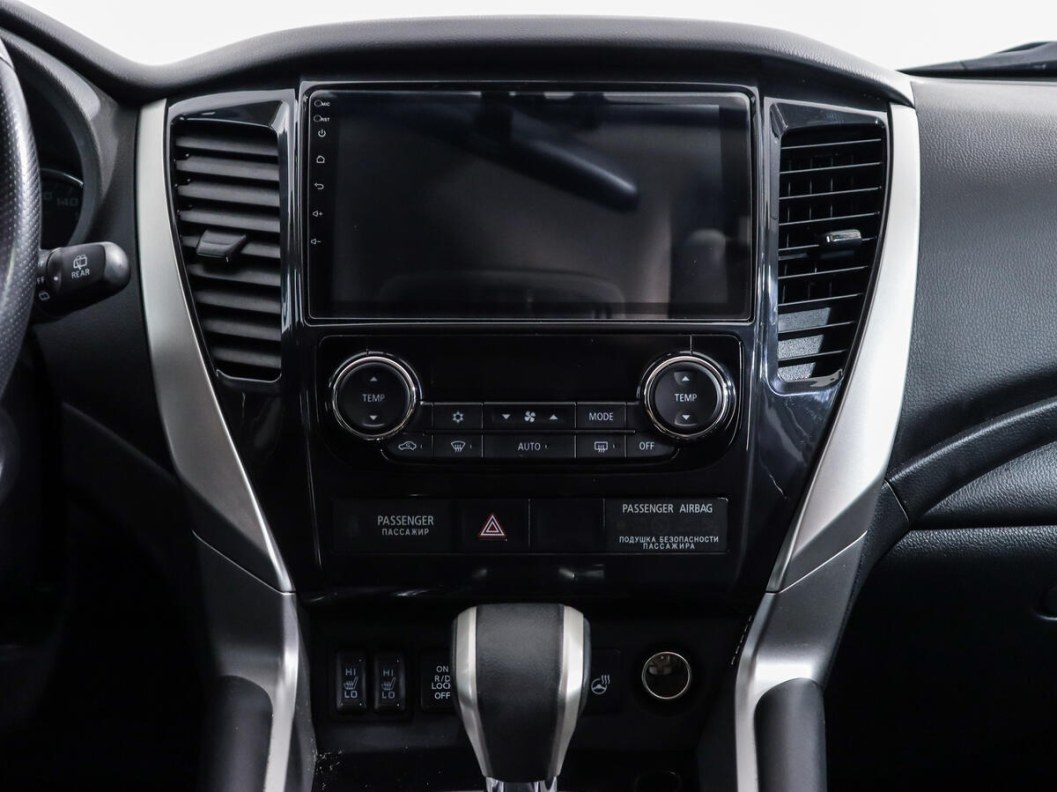 Mitsubishi Pajero Sport Intense S92 2.4 АКПП, 2018 фото 13