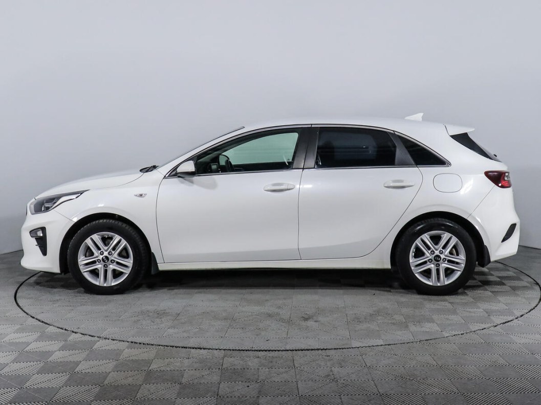Kia Ceed Luxe 1.6 АКПП, 2019 фото 5