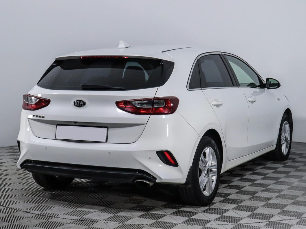 Kia Ceed Luxe 1.6 АКПП, 2019 фото 6