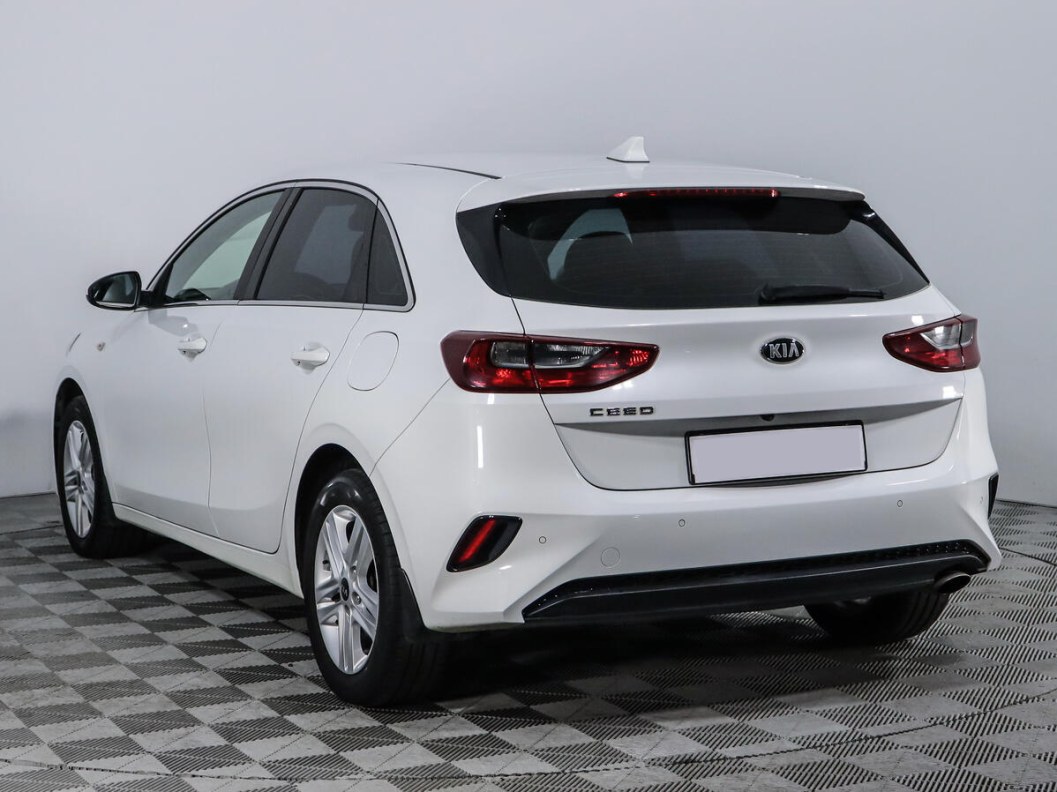Kia Ceed Luxe 1.6 АКПП, 2019 фото 8