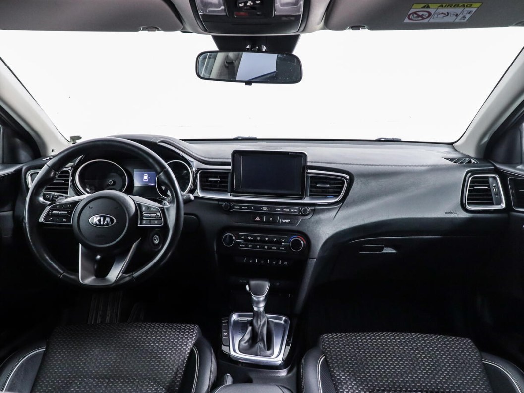 Kia Ceed Luxe 1.6 АКПП, 2019 фото 10