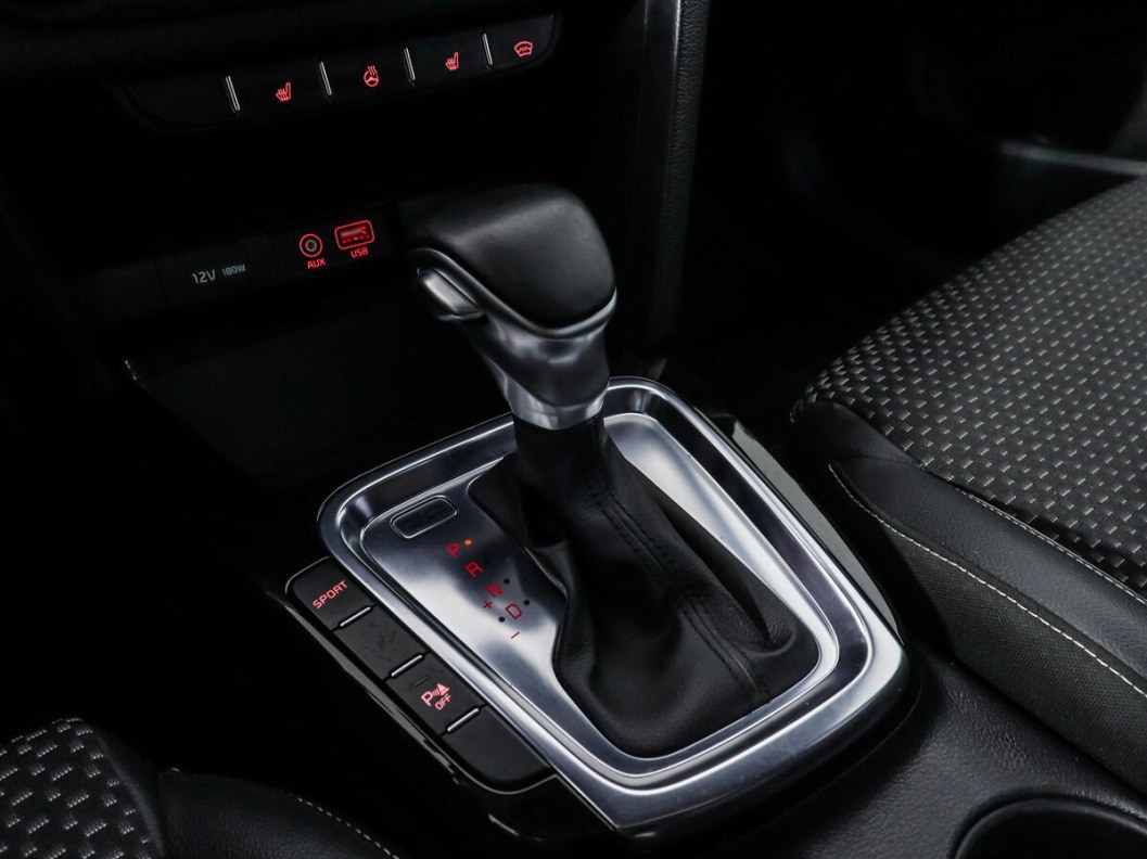 Kia Ceed Luxe 1.6 АКПП, 2019 фото 15