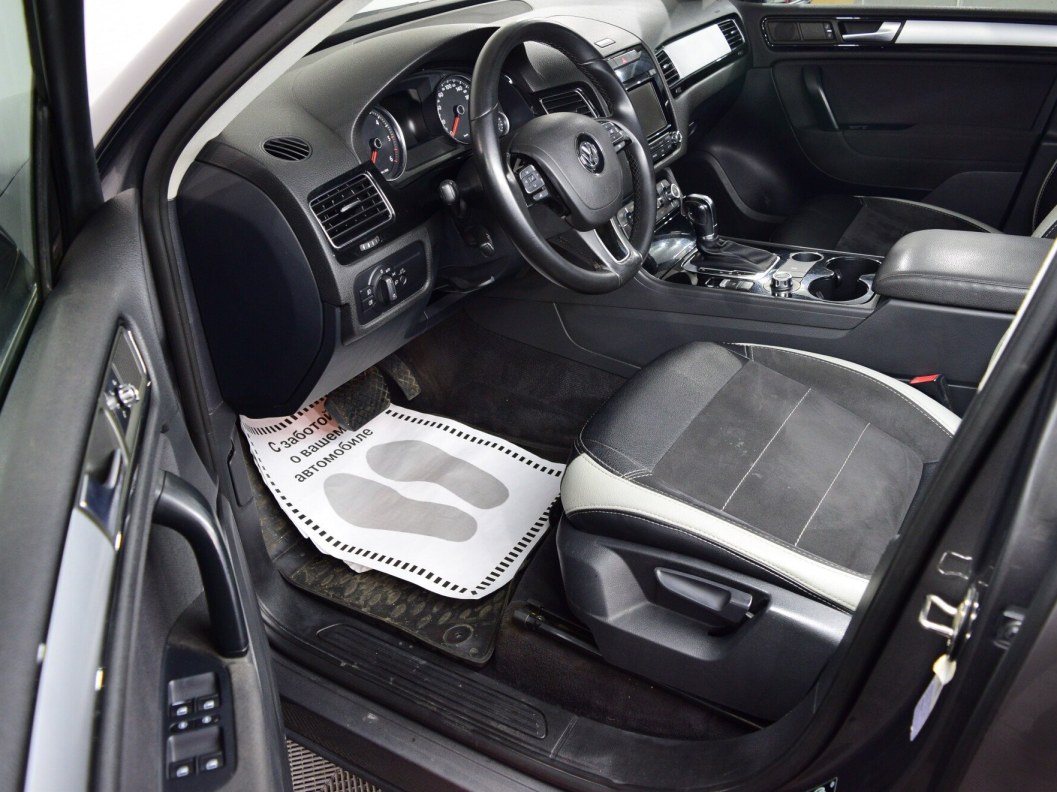 Volkswagen Touareg V6 TDI 3.0 , 2011 фото 9
