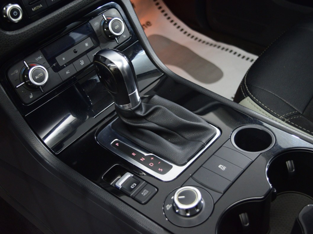 Volkswagen Touareg V6 TDI 3.0 , 2011 фото 16