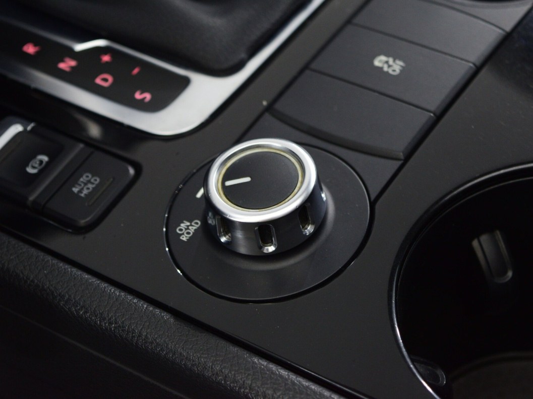 Volkswagen Touareg V6 TDI 3.0 , 2011 фото 19