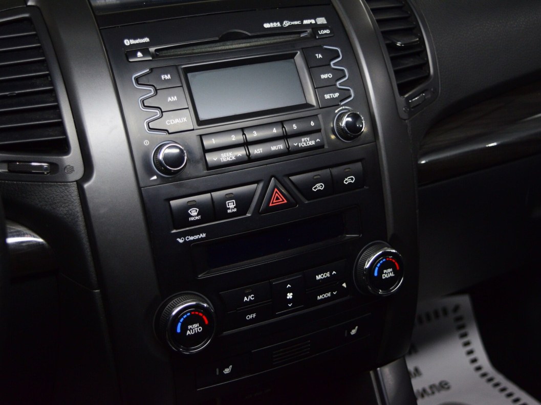Kia Sorento Comfort 2.4 АКПП, 2011 фото 17
