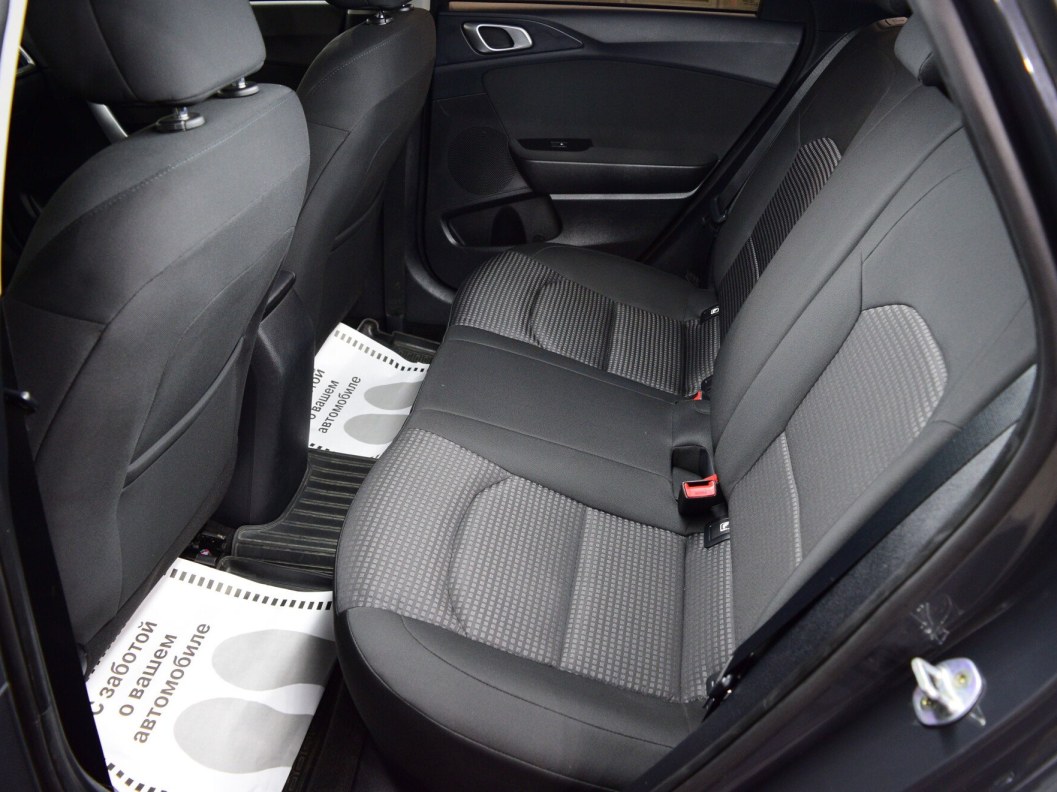 Kia Ceed Luxe 1.6 АКПП, 2019 фото 13