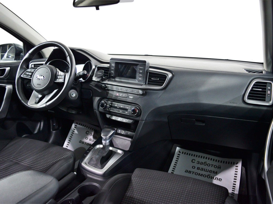 Kia Ceed Luxe 1.6 АКПП, 2019 фото 19