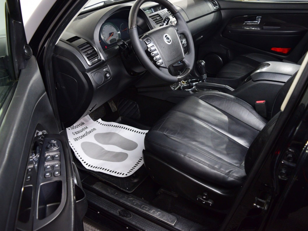 SsangYong Rexton Luxury Family 2.7 АКПП, 2011 фото 9