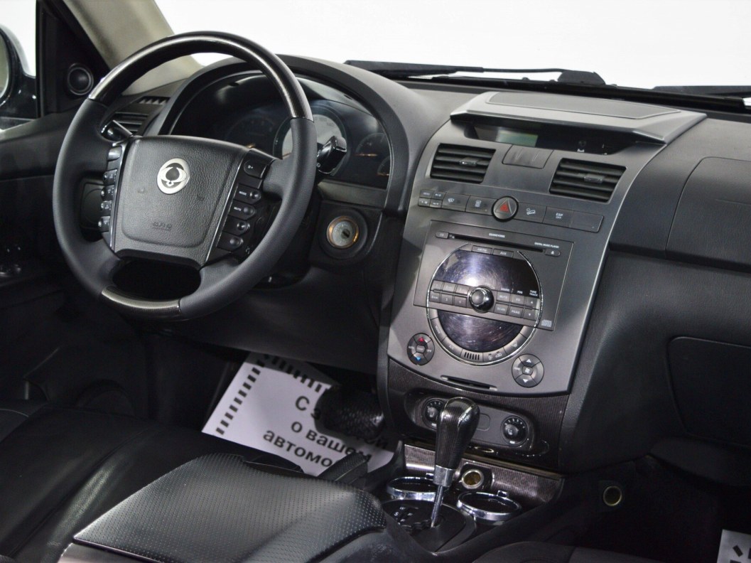 SsangYong Rexton Luxury Family 2.7 АКПП, 2011 фото 18
